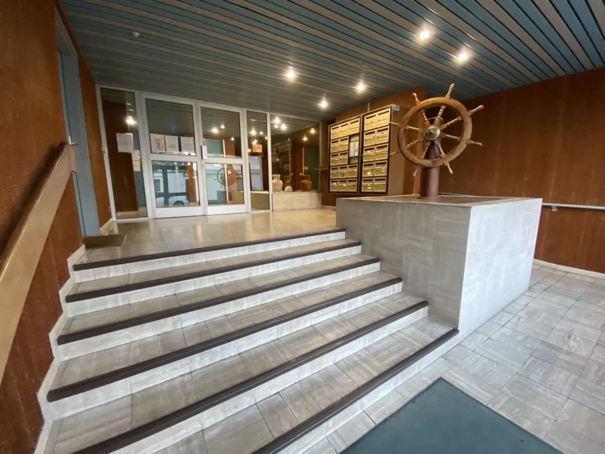 Appartement Centre-ville : T2 Avec Terrasse, Wifi Et Parking, A 300m De La - Fr-1-374-188 *