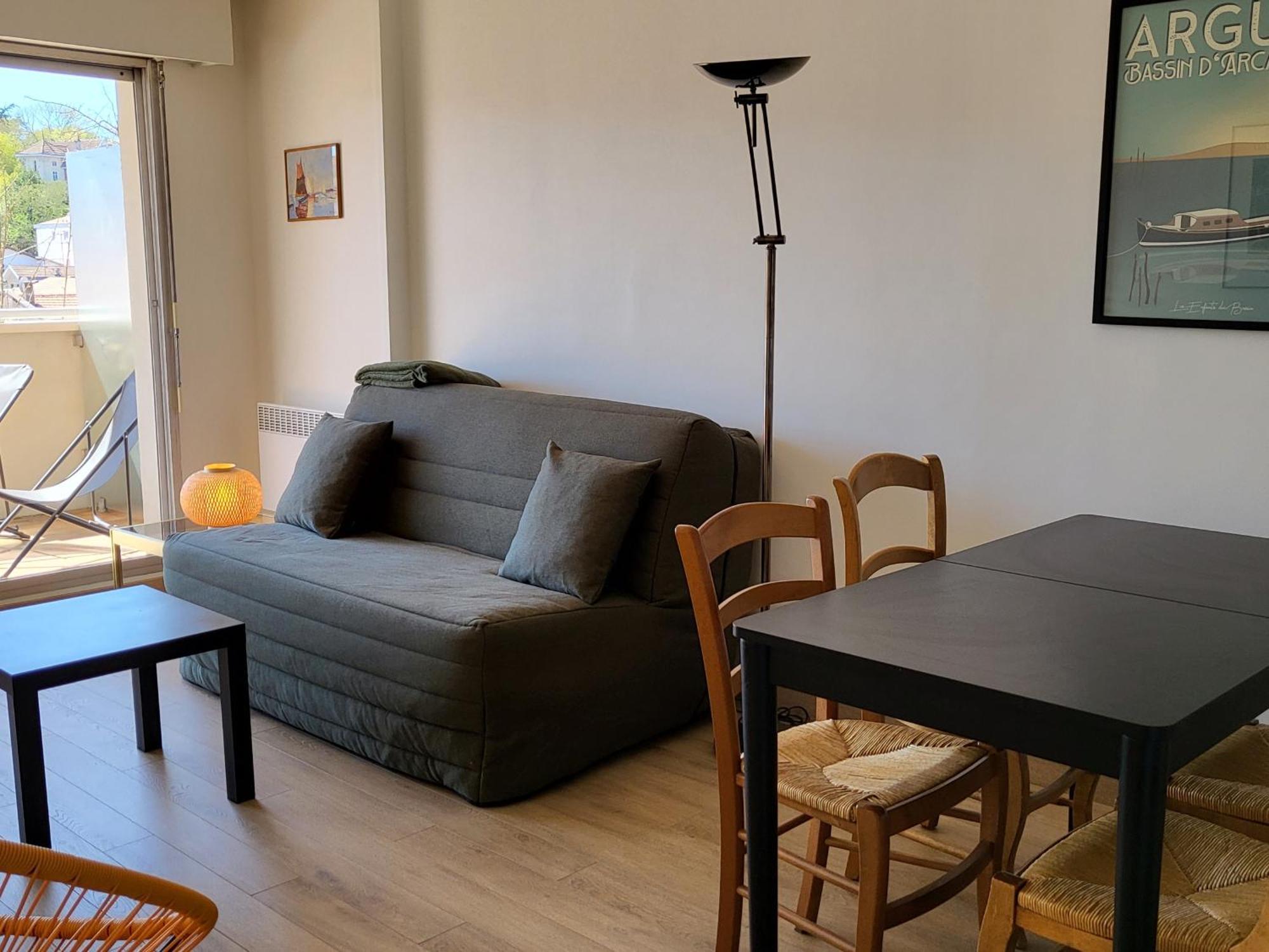 Centre-ville : T2 Avec Terrasse, Wifi Et Parking, A 300m De La - Fr-1-374-188 Apartment *